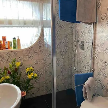 Casa Vacanza Maddy Blue * Spotorno