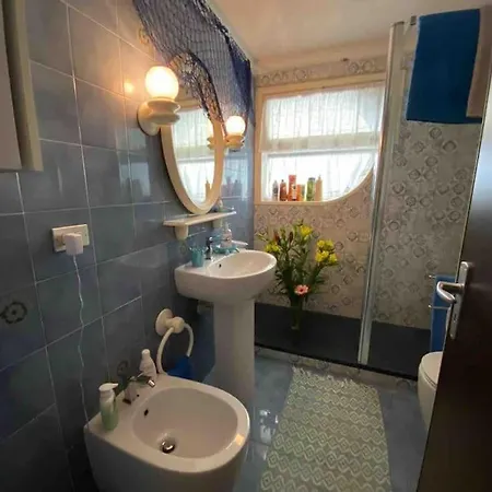 Casa Vacanza Maddy Blue * Spotorno